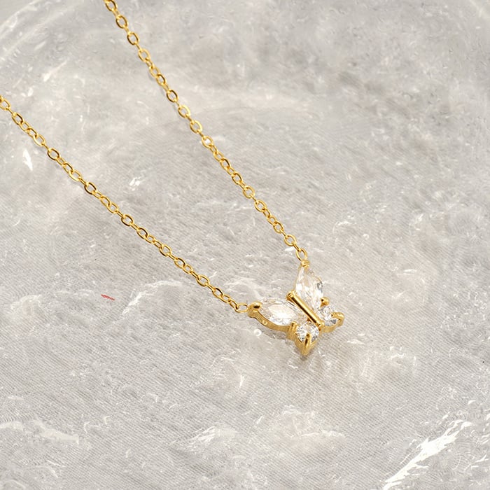 1 Piece Simple Series Simple Butterfly Stainless Steel  Gold Color Zircon Women's Pendant Necklaces 